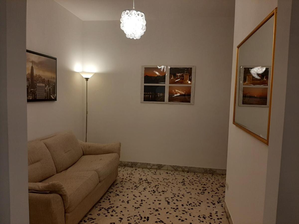 Centro Monti Tiburtini B&B Roma Buitenkant foto