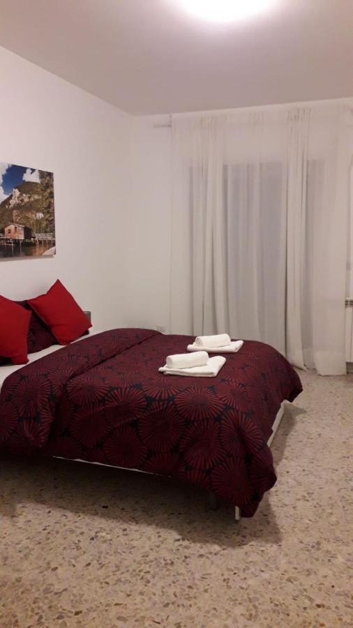 Centro Monti Tiburtini B&B Roma Buitenkant foto